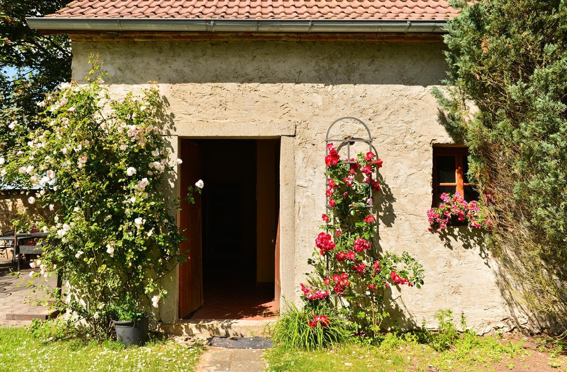 Penzion Medvedi Paseka Nova Bystrice Exterior photo